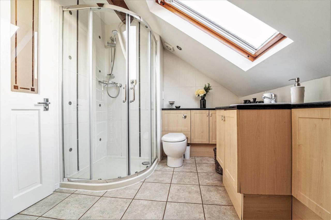 The Cottage In Chester, Sleeps 6 With Free Parking 外观 照片
